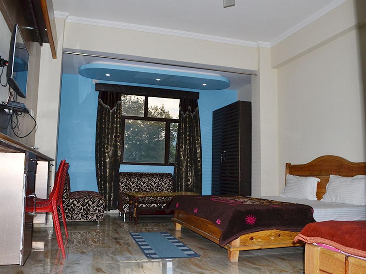 Oyo 37525 Hotel Mall Palace Pithorāgarh Exteriér fotografie