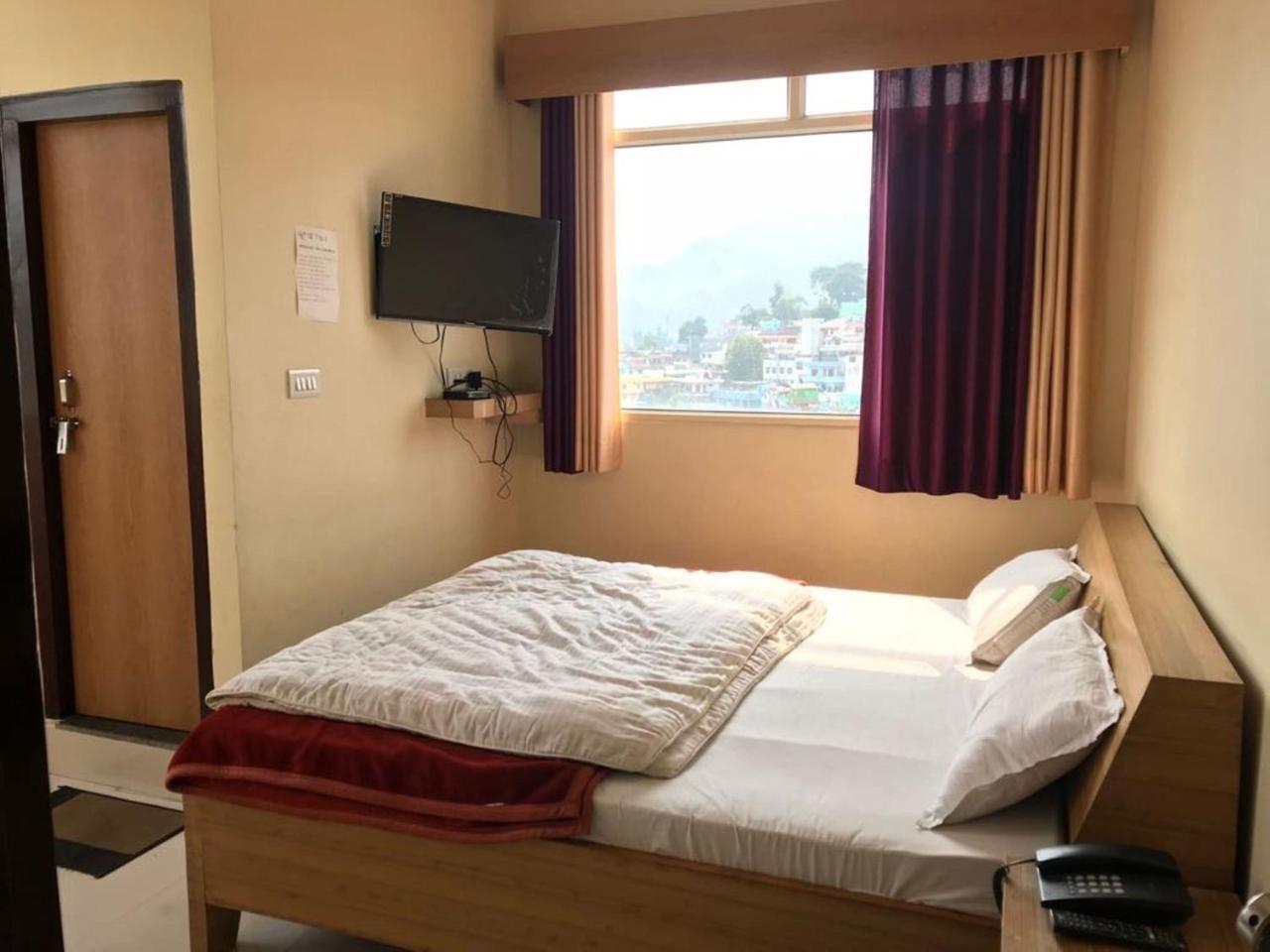 Oyo 37525 Hotel Mall Palace Pithorāgarh Exteriér fotografie